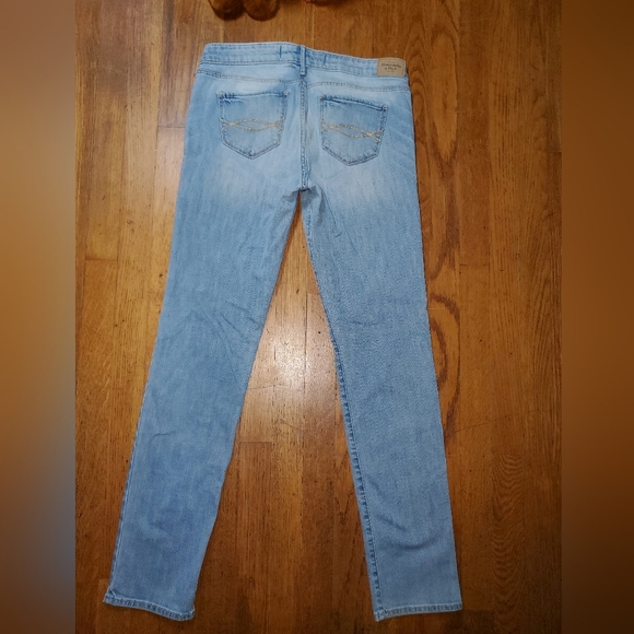Abercrombie & Fitch Light Blue Skinny Jeans - Picture 5 of 11